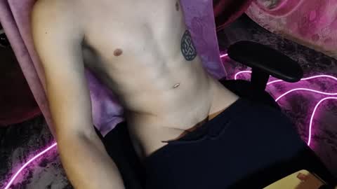 Darius online show from October 2025 04:49:02 PM