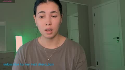 yooleen online show from September 2025 03:41:02 AM
