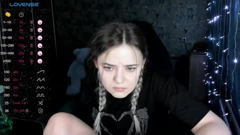 Molly online show from December 2024 11:38:01 AM