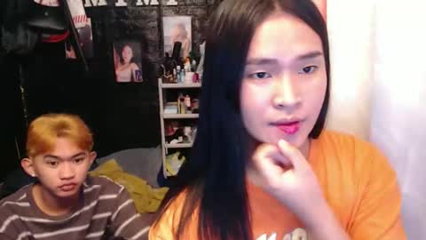 your_twinkletoes18 online show from November 2025 06:30:01 PM