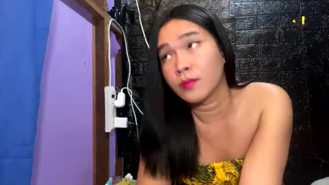 your_twinkletoes18 online show from November 2025 07:46:02 PM