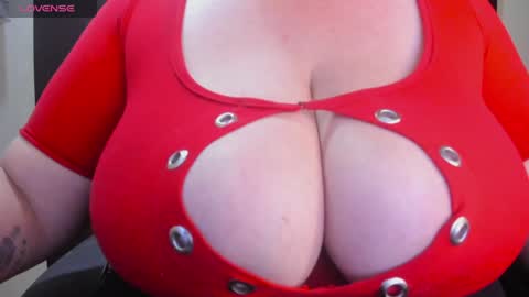 Milla 3 online show from December 2024 01:04:02 AM