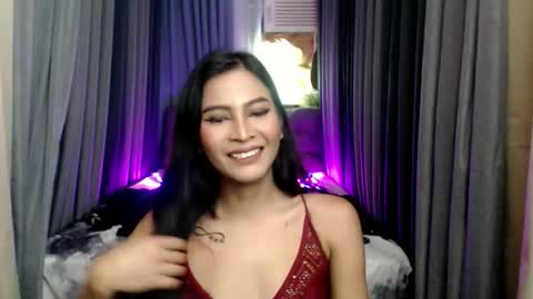 Snapshot of yourprettybella_ts chatting on November 2025 10:31:02 PM yourprettybella_ts online show from November 2025 10:31:02 PM