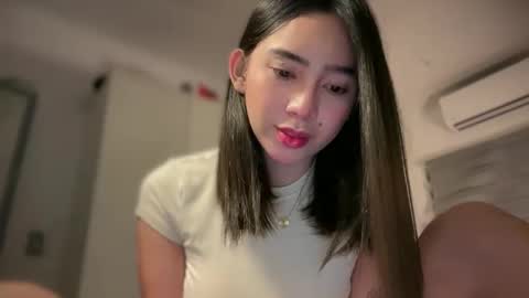 Snapshot of yowginethegreat chatting on October 2025 02:18:02 PM YowgineTheGreat online show from October 2025 02:18:02 PM