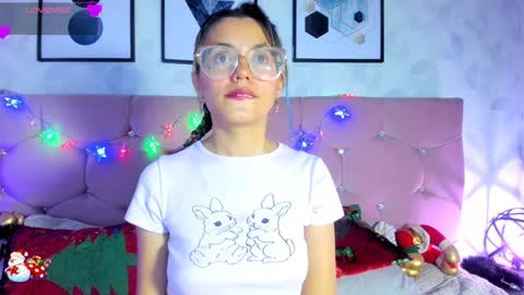 Yukki Kuran online show from December 2024 06:02:01 PM