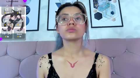 Yukki Kuran online show from February 2025 07:55:02 AM