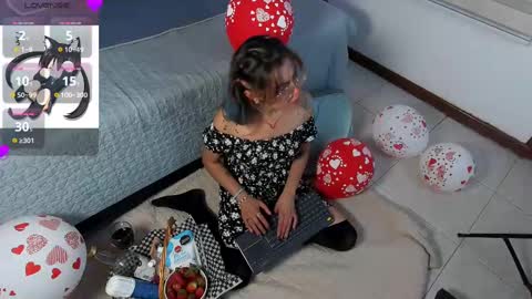 Yukki Kuran online show from February 2025 03:54:01 AM