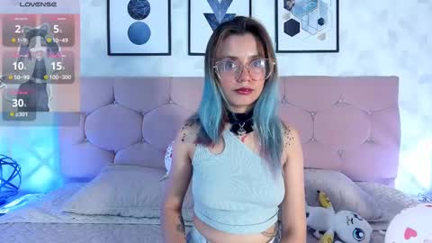 Yukki Kuran online show from February 2025 01:40:02 AM