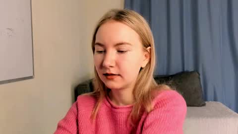 Alesia online show from November 2025 07:44:02 AM