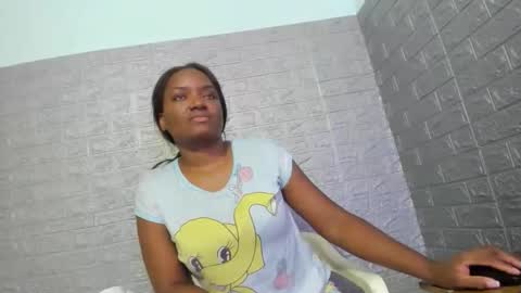 Zamara   online show from December 2025 02:07:02 AM