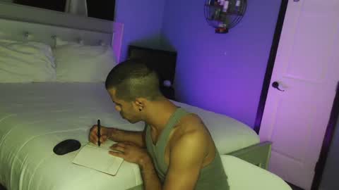 Snapshot of zamoraedii1994 chatting on December 2024 05:17:01 AM Edii online show from December 2024 05:17:01 AM