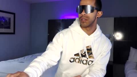 Snapshot of zamoraedii1994 chatting on January 2025 04:00:01 PM Edii online show from January 2025 04:00:01 PM