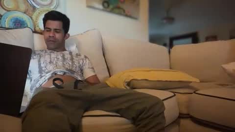 Snapshot of zamoraedii1994 chatting on December 2025 01:37:02 PM Edii online show from December 2025 01:37:02 PM