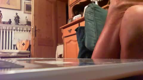 Snapshot of zevioo77 chatting on September 2025 05:18:02 PM zevioo77 online show from September 2025 05:18:02 PM