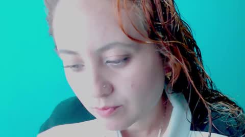 Zoe online show from December 2024 01:49:01 PM