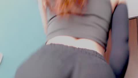 Zoe online show from December 2024 05:01:02 PM