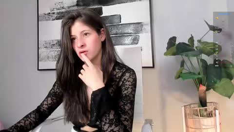 Zoe Olsen online show from March 2025 03:31:01 PM