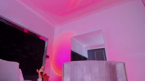 zoevidal_ online show from January 2025 11:50:02 AM
