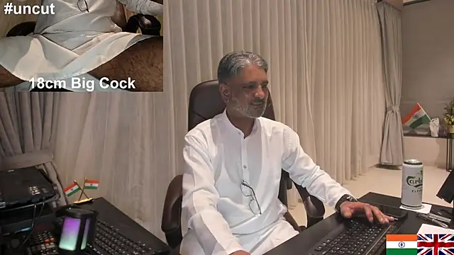 Snapshot of OnlineBossUK chatting on January 2025 04:08:02 PM OnlineBossUK online show from January 2025 04:08:02 PM