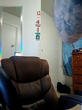 Snapshot of DADDY_KANE8--- chatting on November 2025 11:40:02 PM DADDY KANE8--- online show from November 2025 11:40:02 PM