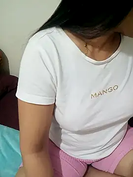 Snapshot of lolo890 chatting on November 2025 01:37:01 AM lolo890 online show from November 2025 01:37:01 AM