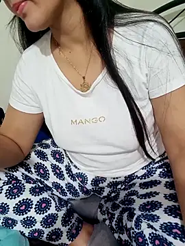 Snapshot of lolo890 chatting on November 2025 03:55:01 PM lolo890 online show from November 2025 03:55:01 PM