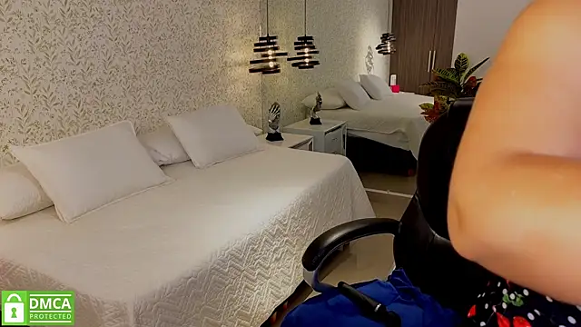 Snapshot of ELA_PS chatting on September 2025 12:10:02 PM ELA PS online show from September 2025 12:10:02 PM