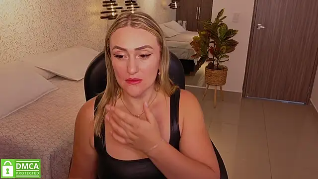 Snapshot of ELA_PS chatting on October 2025 12:02:01 PM ELA PS online show from October 2025 12:02:01 PM