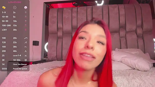 Snapshot of Emmily_Savage chatting on December 2024 10:24:01 AM Emmily Savage online show from December 2024 10:24:01 AM