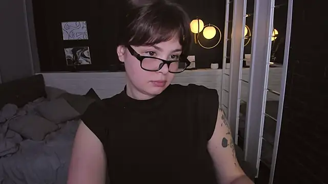 Snapshot of Mayayammy chatting on October 2025 02:17:02 PM Mayayammy online show from October 2025 02:17:02 PM