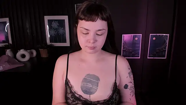 Snapshot of Mayayammy chatting on November 2025 02:17:02 PM Mayayammy online show from November 2025 02:17:02 PM