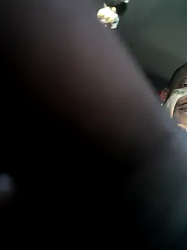 Snapshot of Annonymous607 chatting on November 2025 04:18:01 PM Annonymous607 online show from November 2025 04:18:01 PM