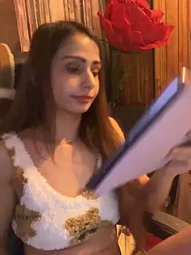 LaPetitechienne1 online show from February 2025 10:58:01 PM