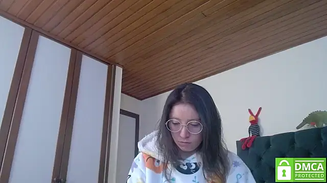 Sophi Cute online show from December 2024 12:17:01 PM