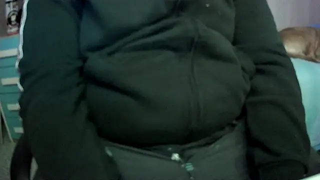 Snapshot of michele1500 chatting on November 2025 04:50:02 PM michele1500 online show from November 2025 04:50:02 PM