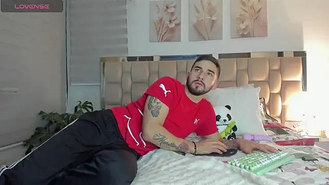 Vanessa and liam online show from March 2025 05:46:02 AM