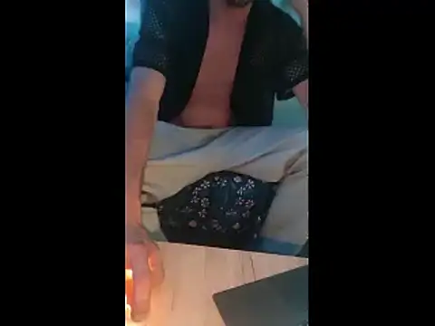 EightySixXxxl online show from December 2025 05:01:01 AM