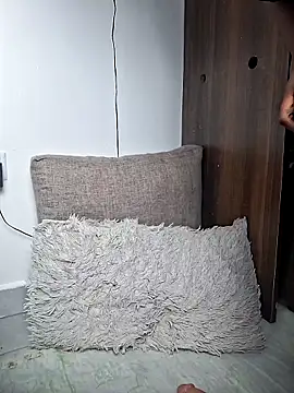 Snapshot of hornycreamybabe chatting on October 2025 05:32:02 AM hornycreamybabe online show from October 2025 05:32:02 AM