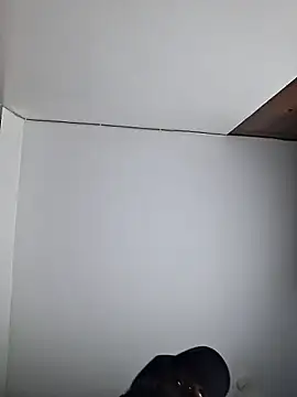 Snapshot of hornycreamybabe chatting on December 2025 01:43:02 AM hornycreamybabe online show from December 2025 01:43:02 AM