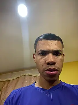 MoiseXxx 777 online show from December 2024 06:29:01 AM