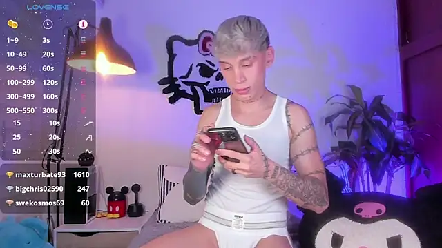 Snapshot of KeitaroRaiden chatting on February 2025 08:57:01 PM KeitaroRaiden online show from February 2025 08:57:01 PM