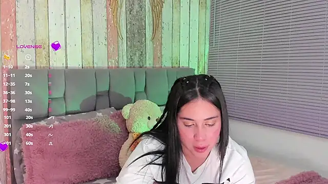 Gigi-bom online show from December 2024 03:07:02 AM
