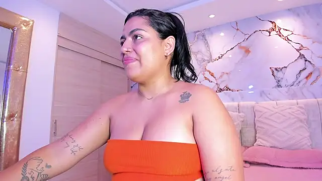 kiana cream online show from December 2025 12:34:02 PM