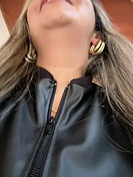  Abril-Office1 online show from December 2024 07:39:02 PM