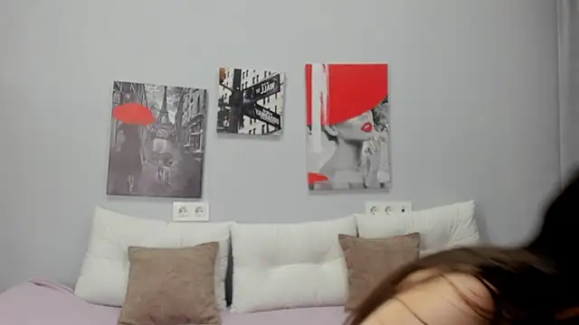 Tiny JuJu online show from November 2025 04:55:01 AM