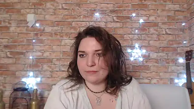 Amelia Kiss  online show from December 2024 06:48:01 AM