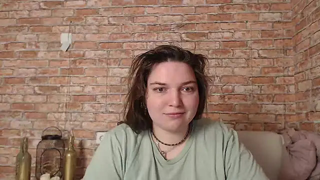 Amelia Kiss  online show from January 2025 12:46:01 AM