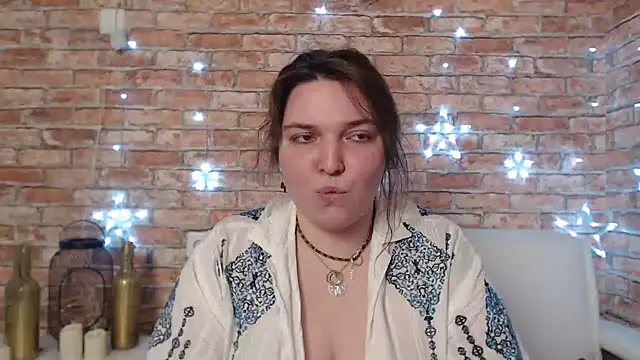 Amelia Kiss  online show from January 2025 07:03:01 AM