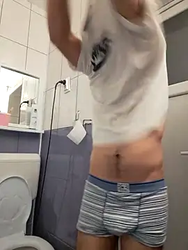 Snapshot of hornny1995 chatting on September 2025 04:12:02 PM hornny1995 online show from September 2025 04:12:02 PM