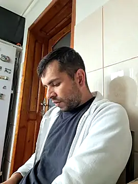 Snapshot of hornny1995 chatting on September 2025 12:43:02 PM hornny1995 online show from September 2025 12:43:02 PM